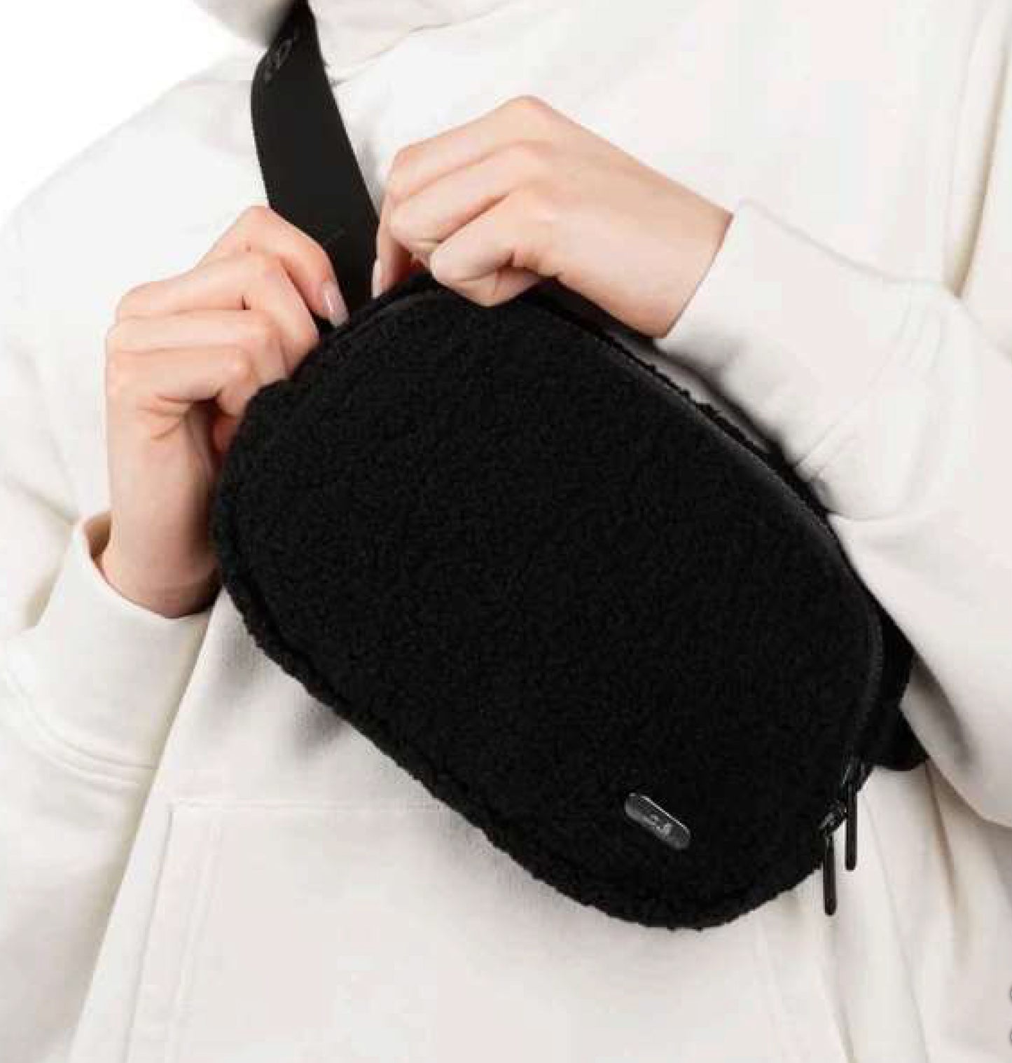 Lolë Unisex Fleece Belt Bag